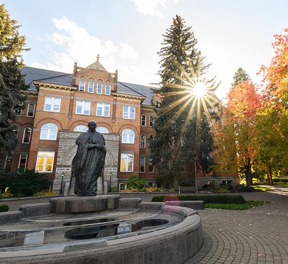 Two Gonzaga's Zagfluencers